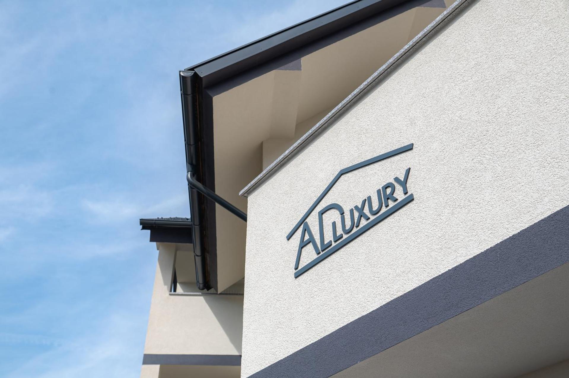 Apartments Luxury Ad ゴレンスカ地方 エクステリア 写真
