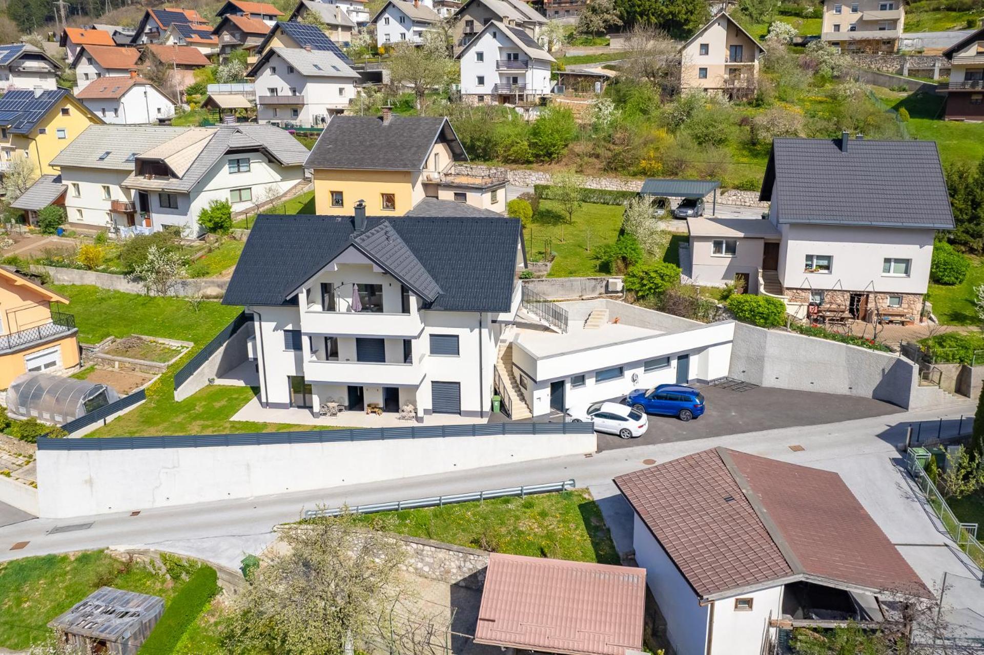 Apartments Luxury Ad ゴレンスカ地方 エクステリア 写真